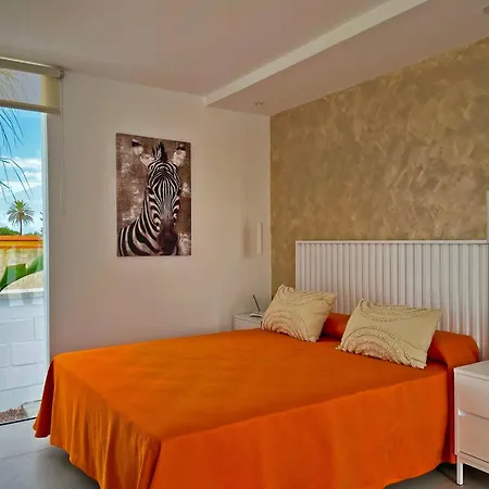 Klandestina - Ole Solutions Apartman *