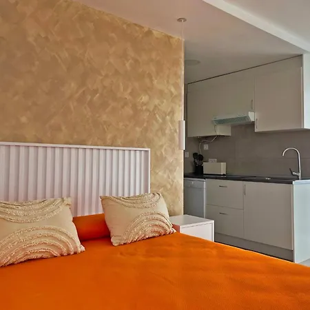 Klandestina - Ole Solutions Apartman *