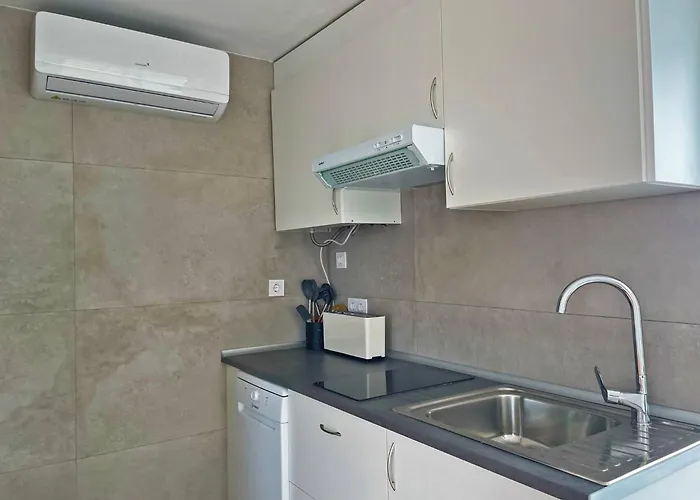 Klandestina - Ole Solutions קדיז